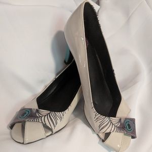 Modcloth Proud Panache Peacock Heels